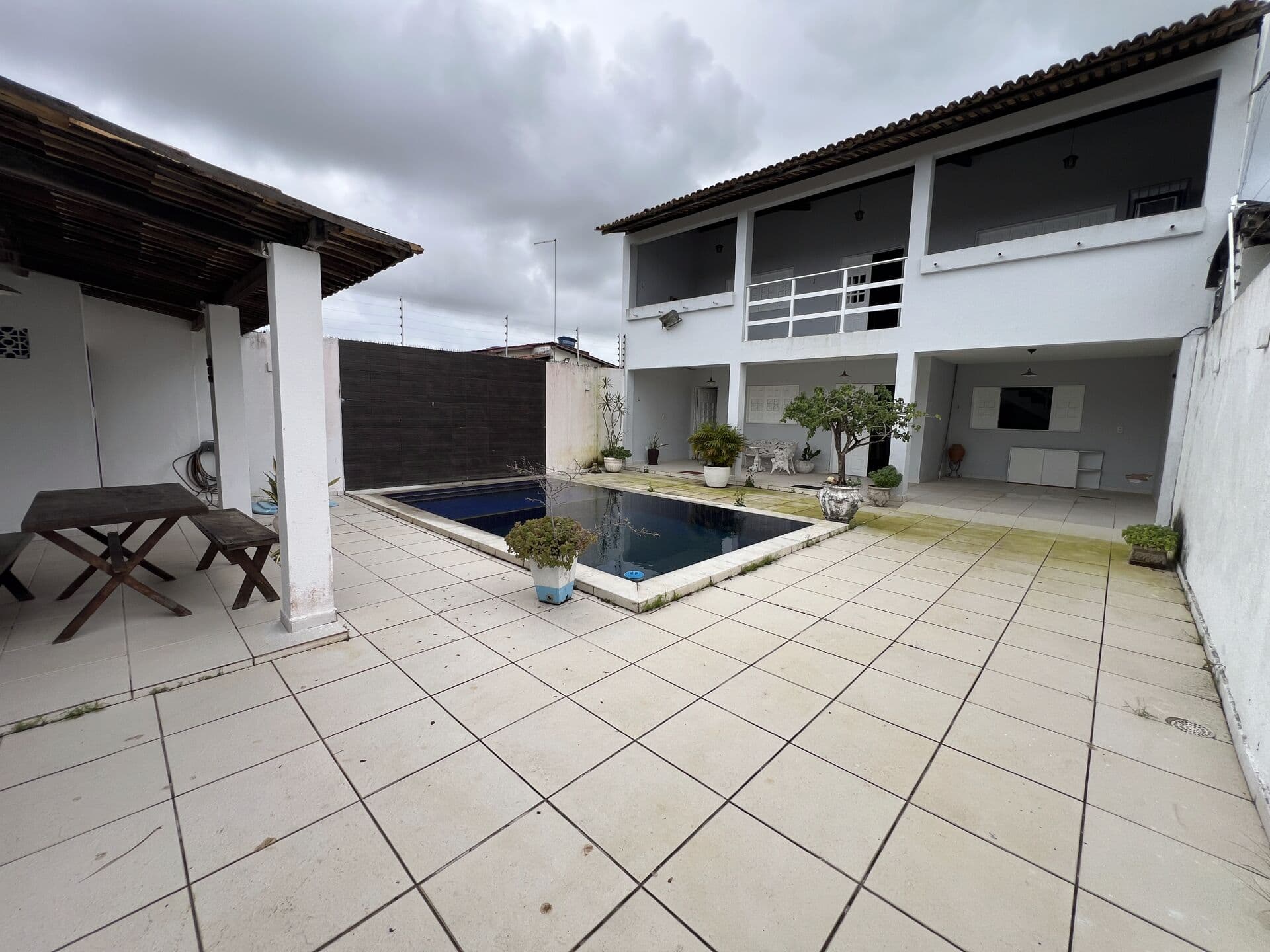 Casa com 04 quartos, 238m² em Paripueira