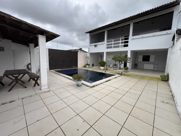 Casa com 04 quartos, 238m² em Paripueira