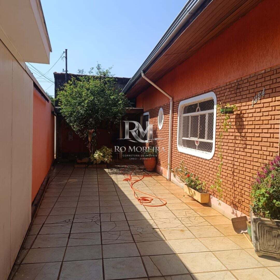 Casa Térrea em Centro, Leme/SP