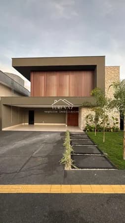Casa de Condomínio em Goiânia - Residencial Goiânia Golfe Clube