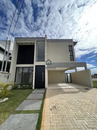 Sobrado 4 suites plenas, 210 m2 construidos.