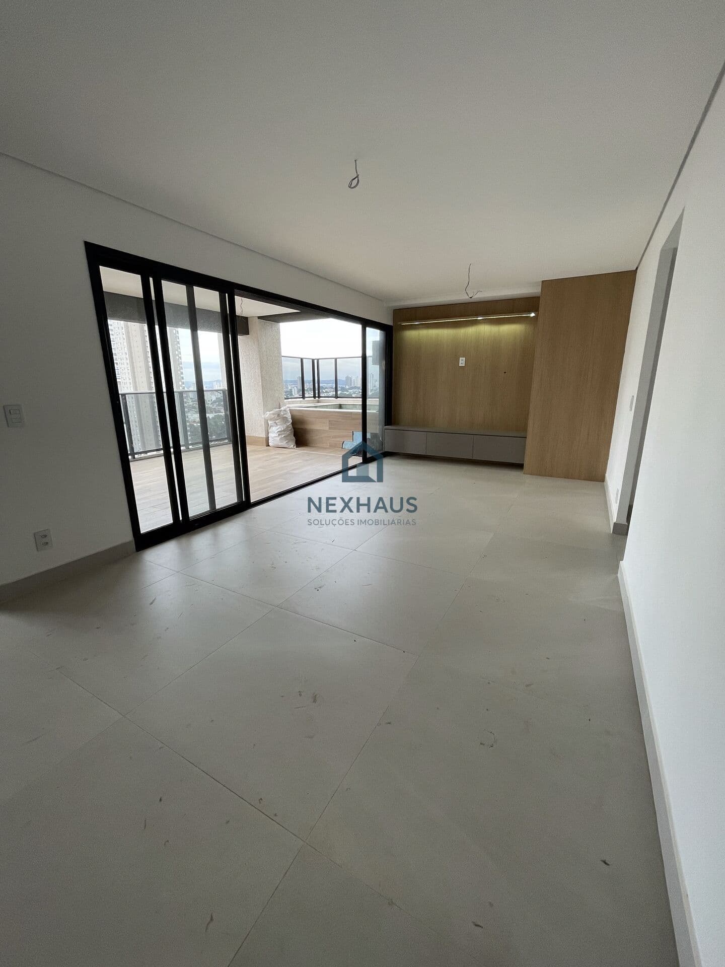 Gyro Rooftop, 3 suítes, 2 vagas , 129 m²