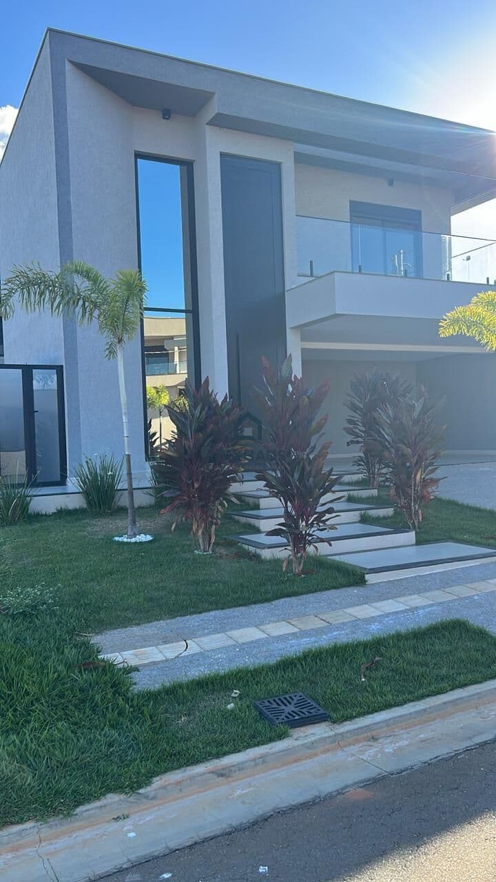 Sobrado Alto Padrão JARDINS BOLONHA DE 4/4 QUARTOS 04 SUITES 270,00 M2