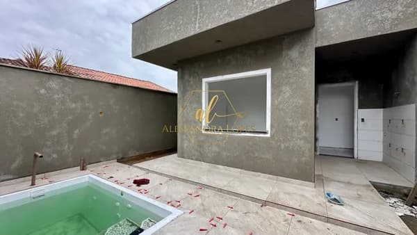 Casa com Piscina na Quinta dos Açorianos-Barra Velha