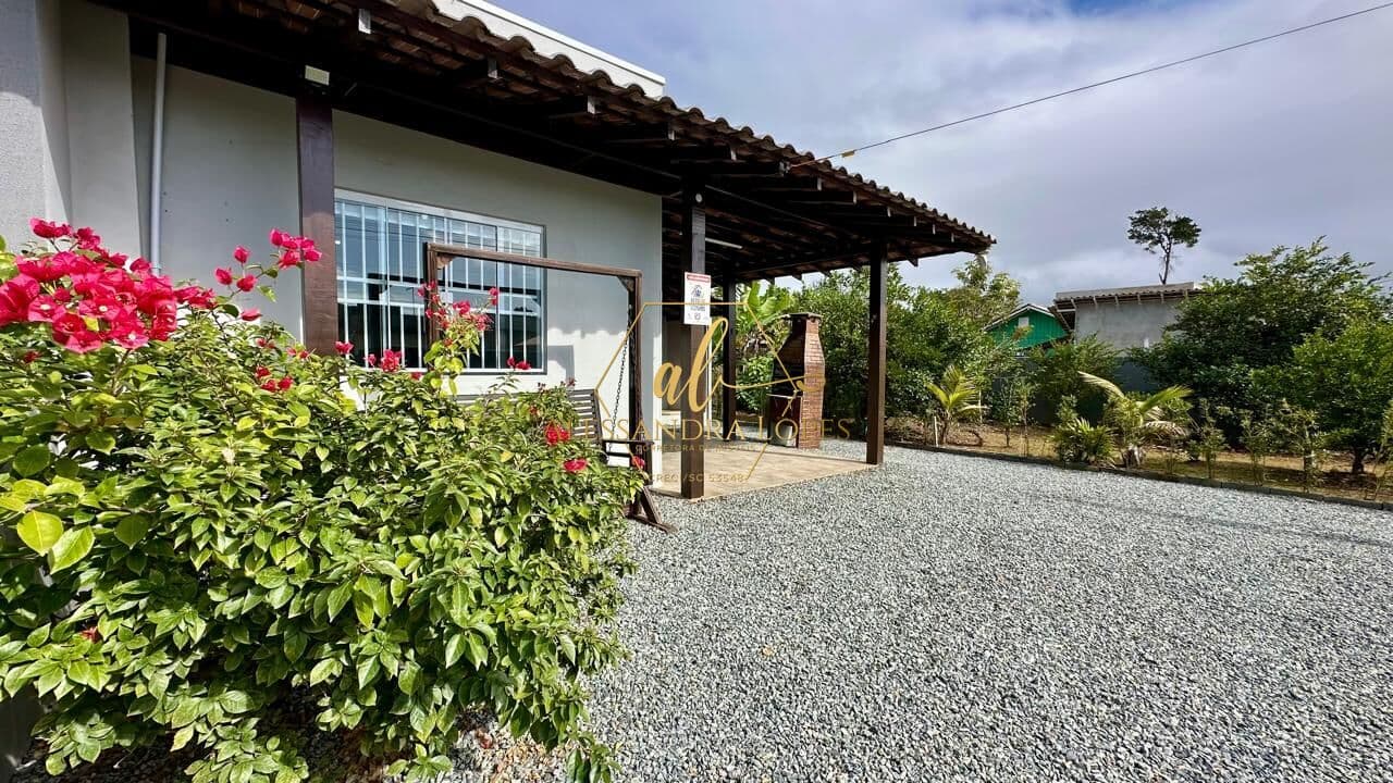Casa Sozinha em Um Terreno e Um Lindo Pomar na Quinta dos Açorianos.