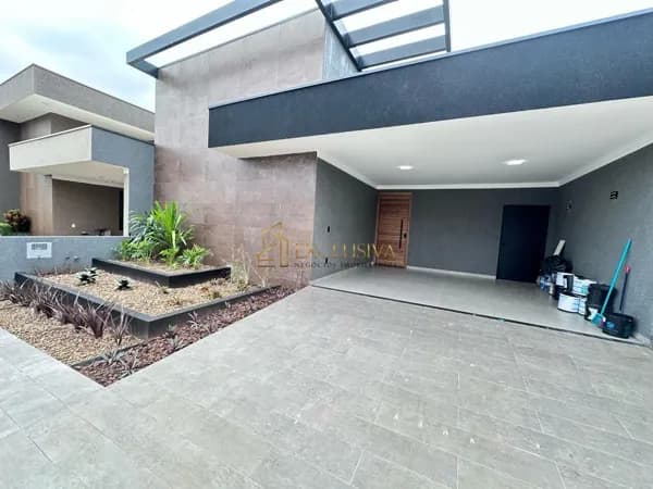 Casa Completa no Ideal Life 1 com 3 Suítes, Piscina Aquecida e Energia Fotovoltaica