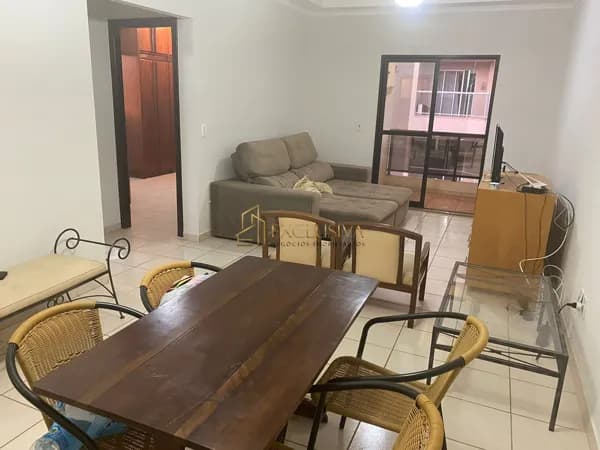 Apartamento Com Dois Dormitórios, Proximo ao Plaza