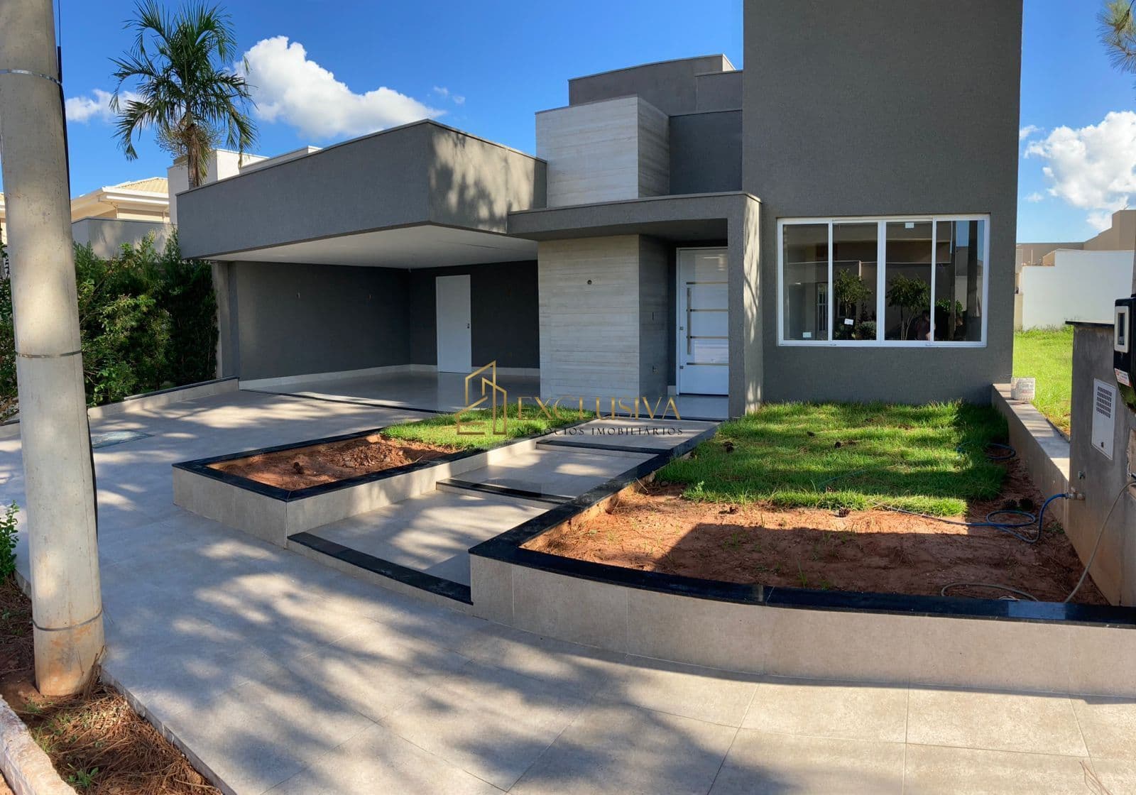 Casa de Condomínio com 3 Quartos a Venda