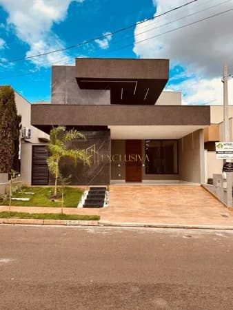 Linda Casa à Venda no Condomínio Ideal Life