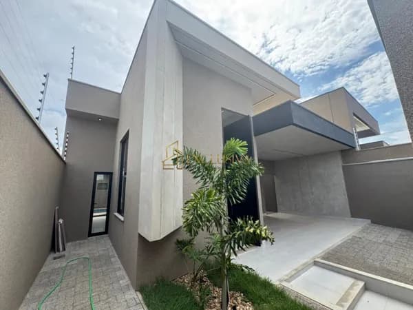 Casa Encantadora com 3 Dormitórios no Sete Sul 2