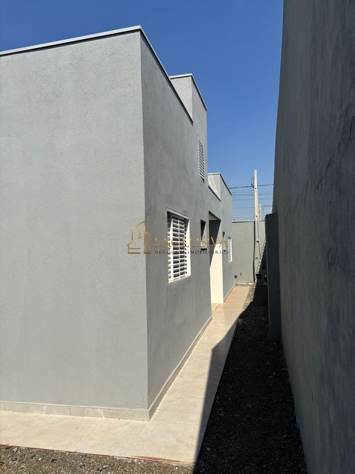 Casa para Locação no Residencial Vila Madalena com 2 Dormitórios e Amplo Terreno