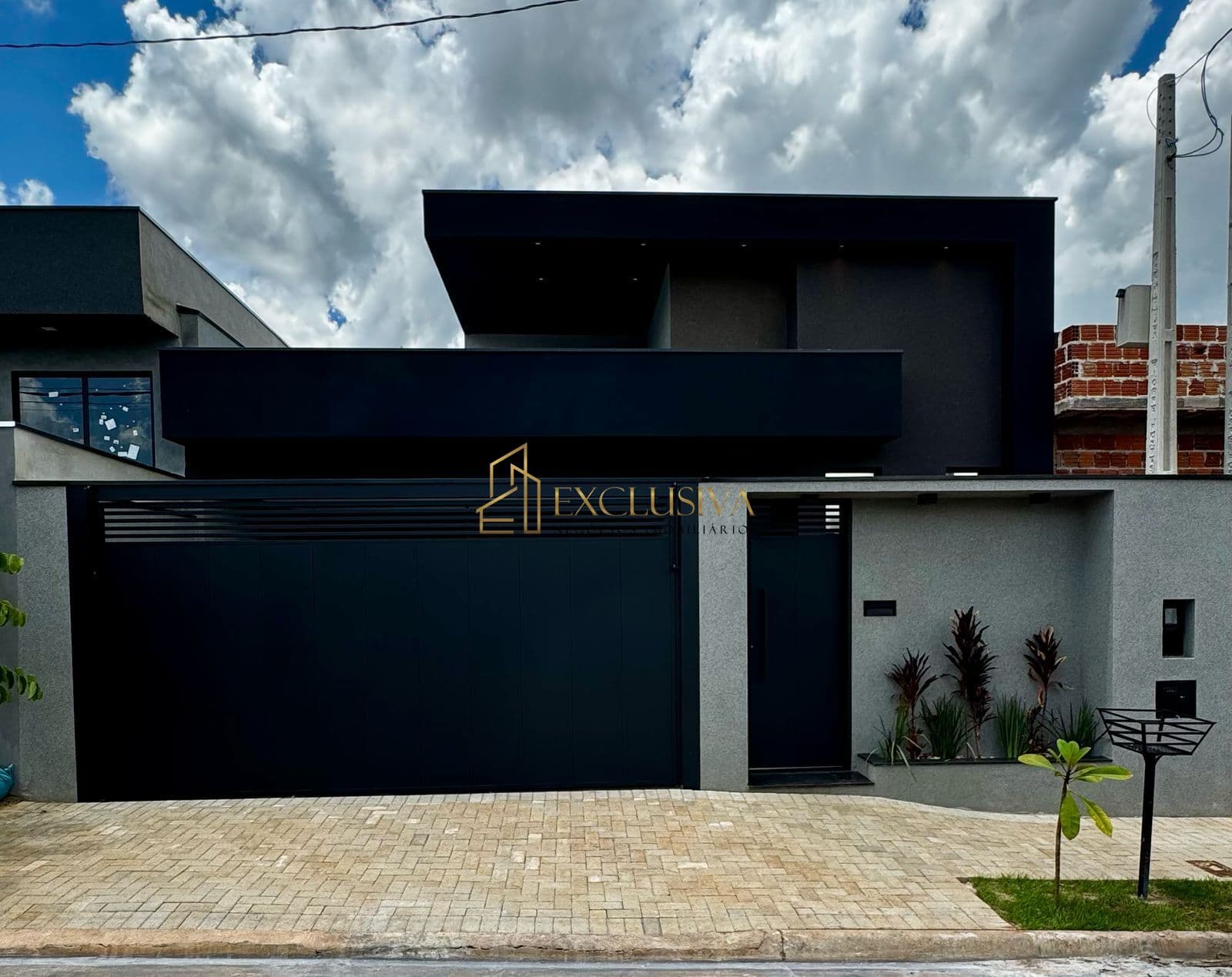 Casa com 3 dormitórios à venda, 125 m² por R$ 680.000,00 - Set Sul II