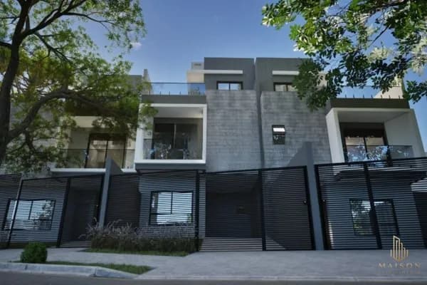 Casa à venda no Água Verde | Triplex 134,16m² Curitiba