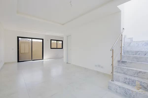 Casa em Condomínio Sobrado Duplex com 131