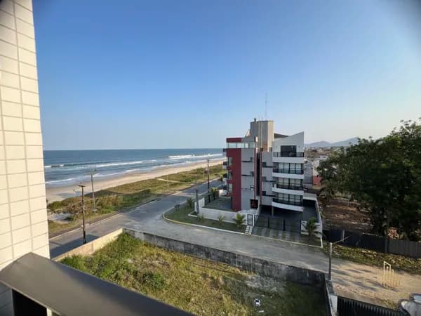 Apartamento à venda no bairro Ipacaraí Matinhos/PR
