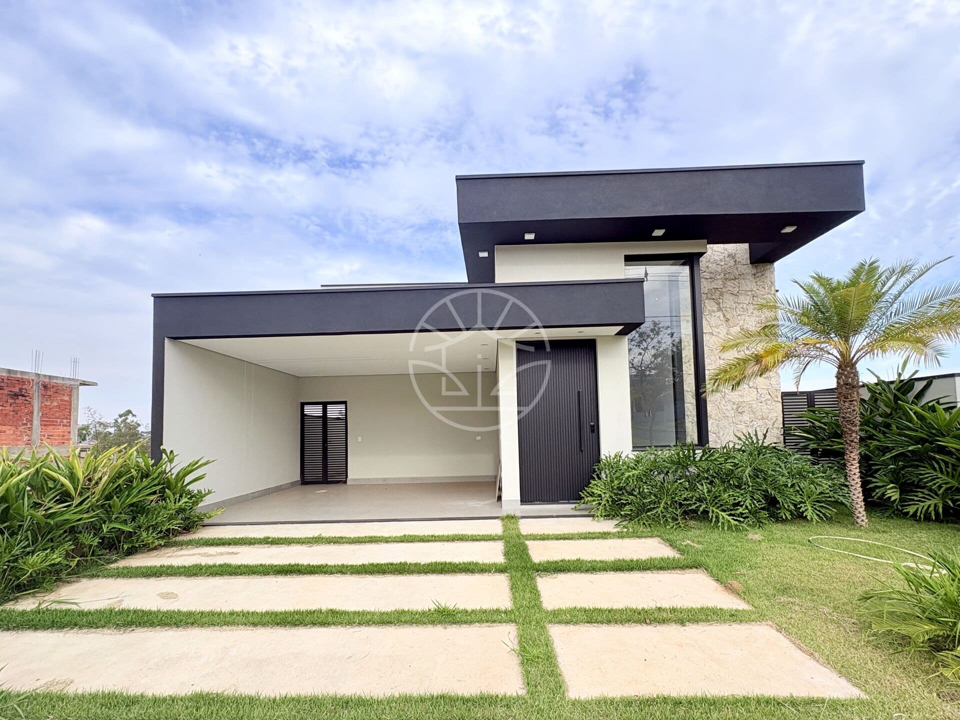Casa Nova com 3 suítes, no Condomínio Reserva Central Parque, em Salto/SP
