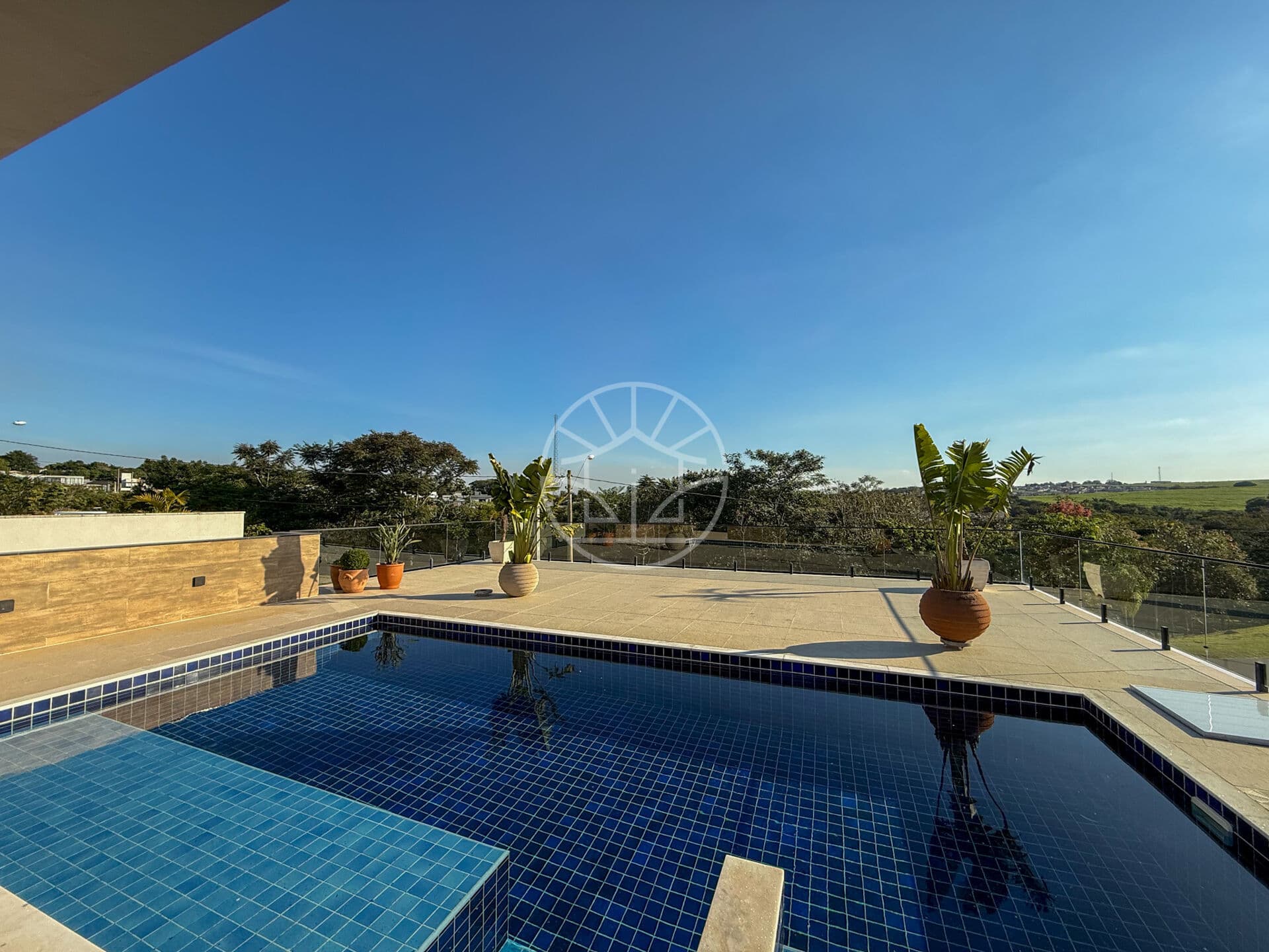 Casa com 3 suites e elevador Condominio Portal dos Bandeirantes - Salto/SP
