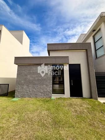 Casa de Condomínio em Camaçari - Abrantes