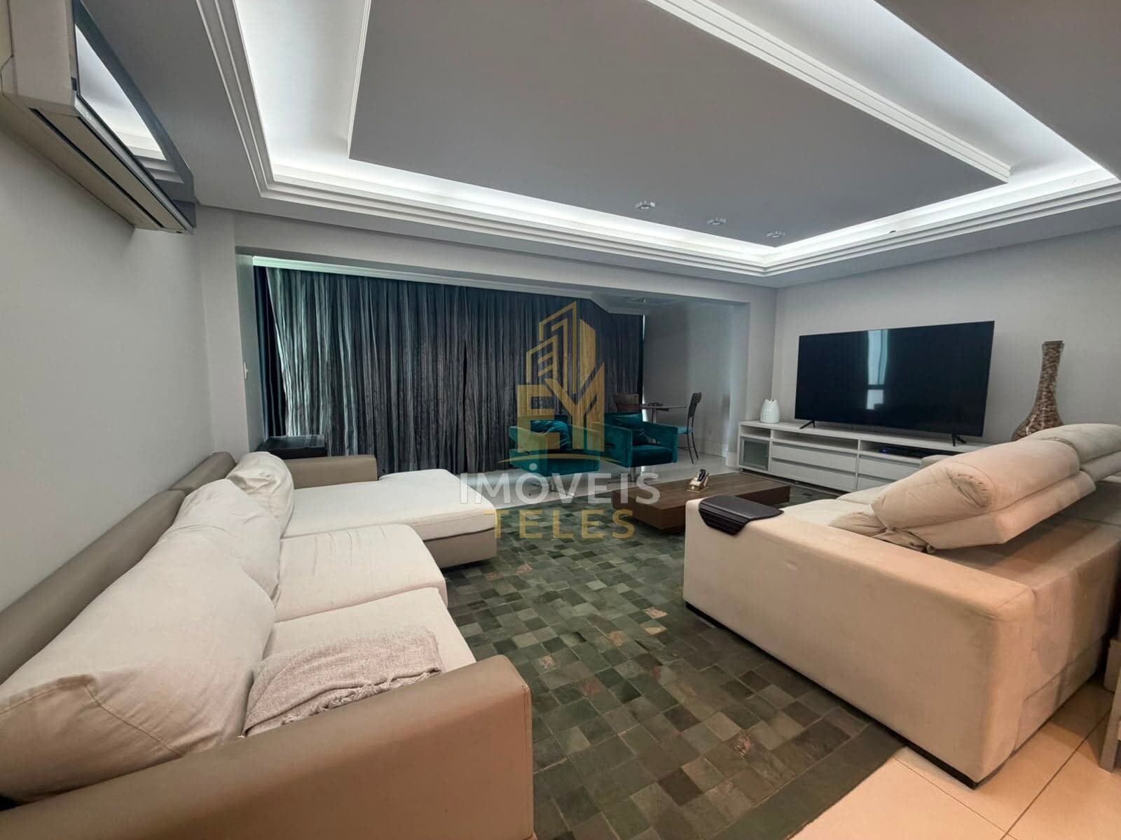 Apartamento Padrão na quadra mar