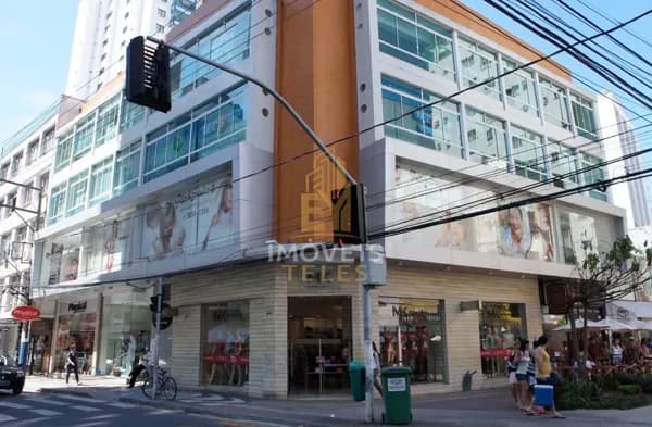Sala/Conjunto em Balneário Camboriú - Centro