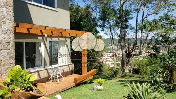 Apartamento Alto Padrão para Aluguel em Morrinhos Garopaba-SC