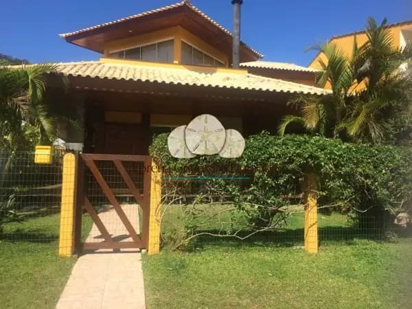 Casa Alto Padrão para Aluguel em Loteamento Panorâmico Garopaba-SC