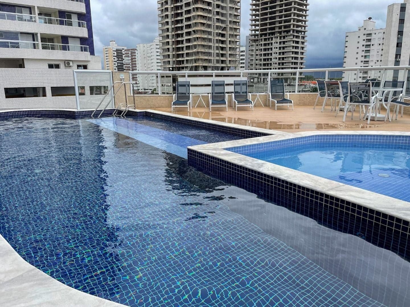 Cobertura 2 dormitórios - Vila Guilhermina, Praia Grande
