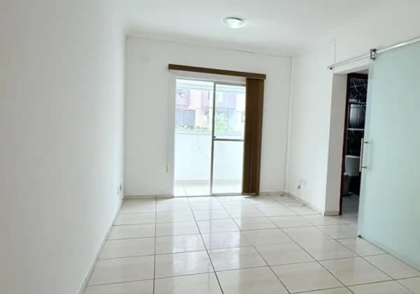 Apartamento 2 quartos com varanda a venda em Praia Grande