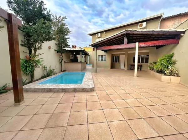 Casa grande - piscina e churrasqueira próxima do mar em Praia Grande