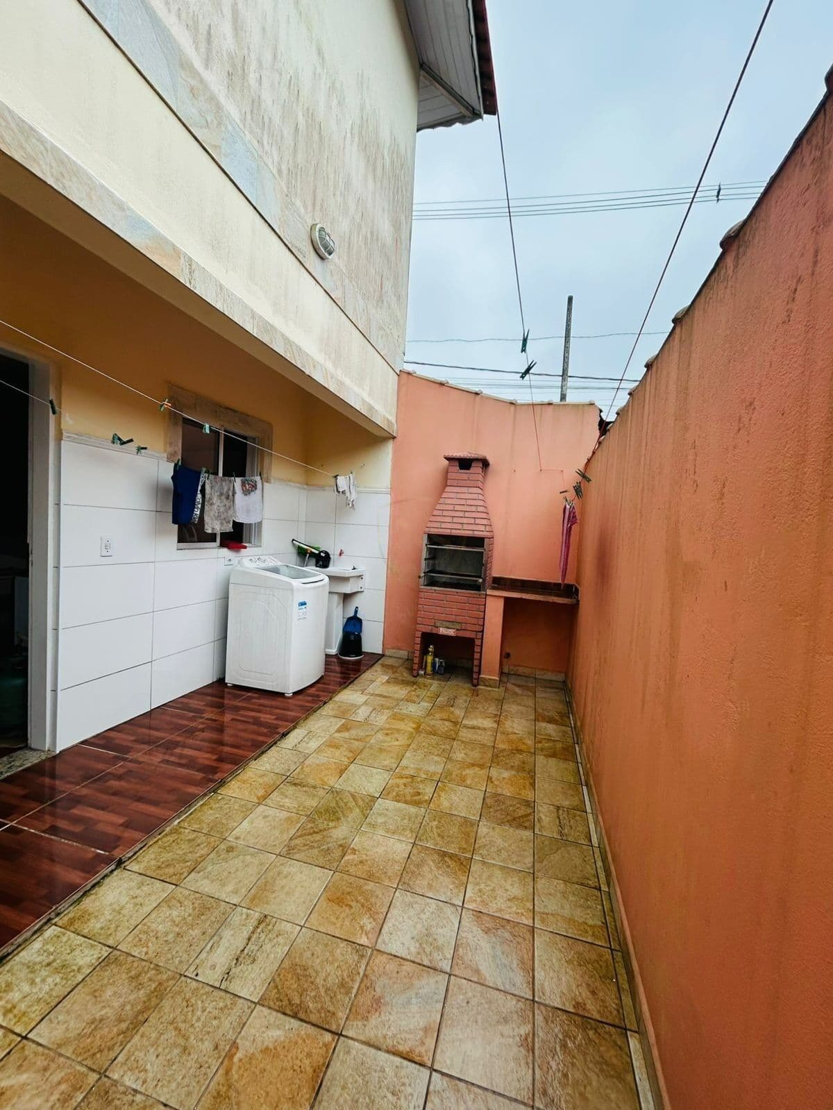 Sobrado Churrasqueira - Balneário Umurama, Mongaguá