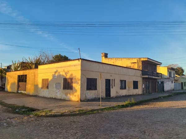 Esquina Estratégica À VENDA com 800 m² e Potencial Ilimitado