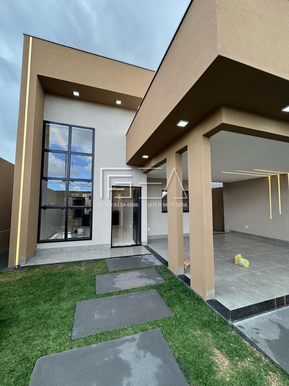 CASA MODERNA À VENDA EM FORMOSA-GO | 3 QUARTOS, SUÍTE COM CLOSET E ÁREA GOURMET