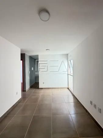 Apartamento de 2 Quartos em condomínio Fechado com lazer completo.