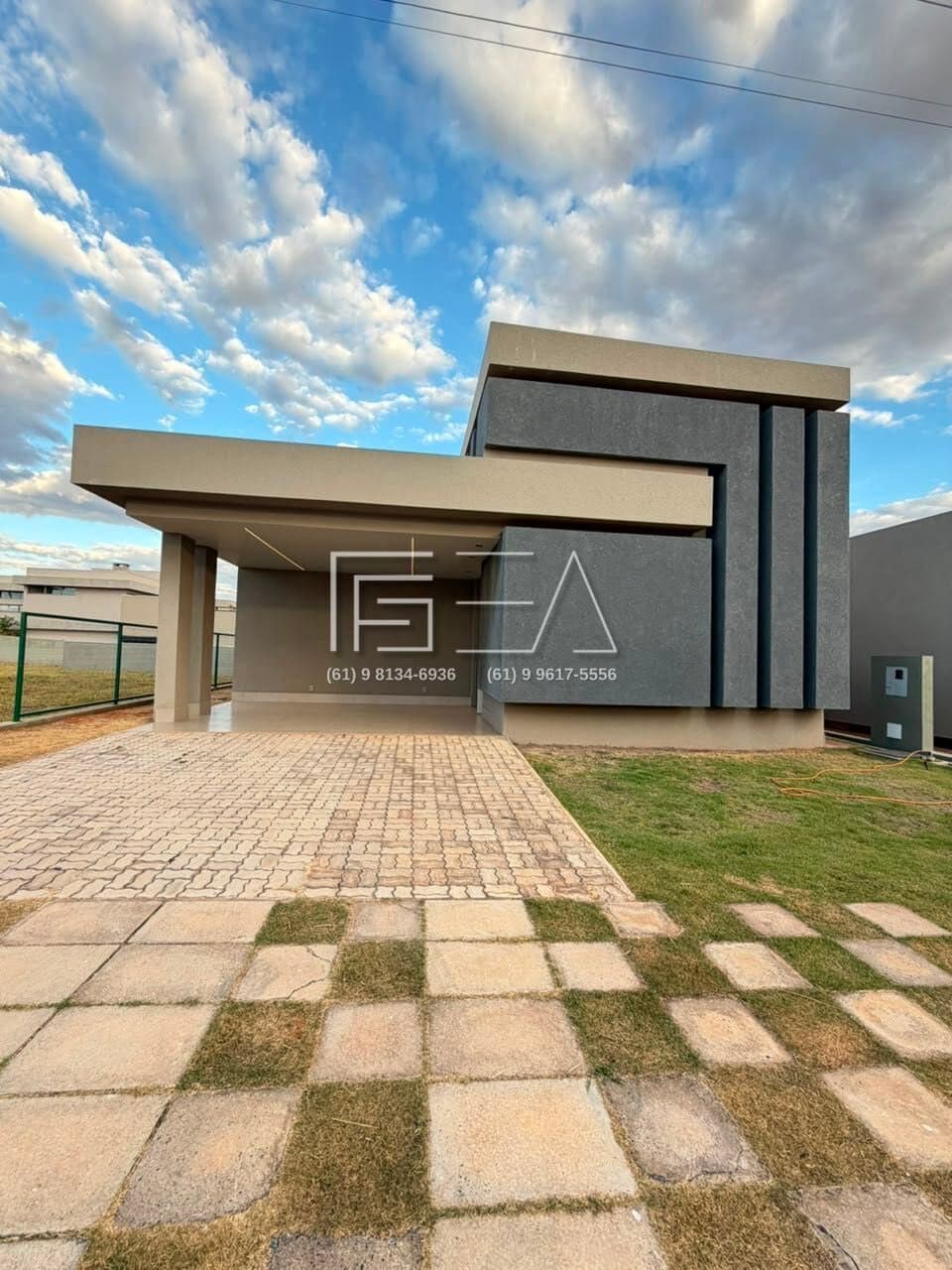 CASA DE ALTO PADRÃO À VENDA EM FORMOSA-GO | 3 SUÍTES, PISCINA E ARQUITETURA MODERNA