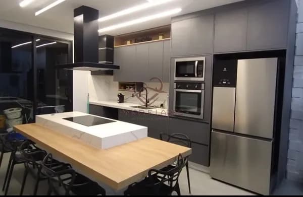 Casa Térrea à venda com 1 suíte com closet, 250m² de terreno em condomínio fechado na cidade de Hortolândia