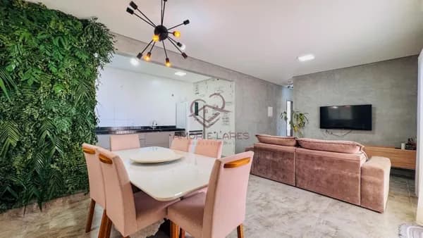 Casa Térrea com 2 dormitórios e armários planejados na cozinha em condomínio fechado na cidade de Sumaré