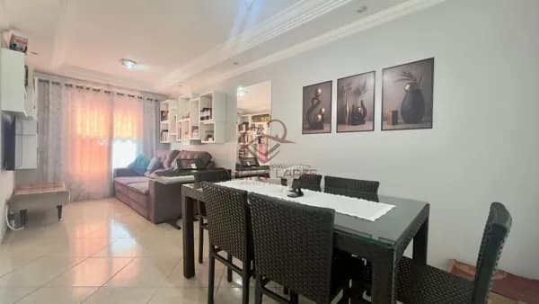Casa à venda com dormitórios, quintal e 69m² de construção em Sumaré