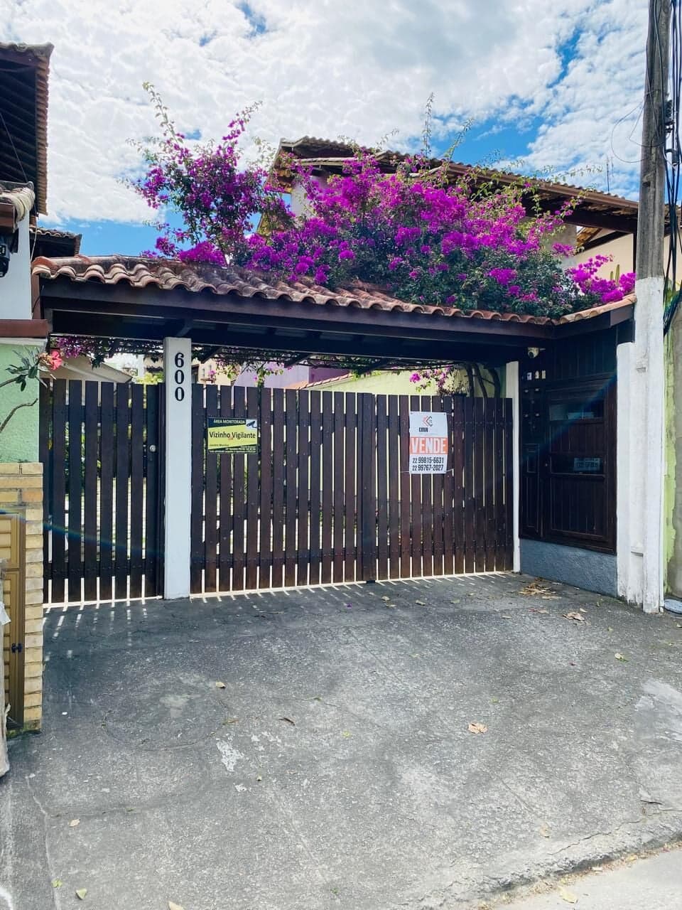 Casa Duplex para Venda em Jardim Marileia Rio das Ostras-RJ
