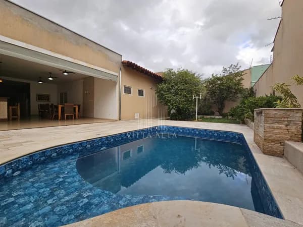 Casa à venda no Tarraf I – Conforto, espaço e natureza no mesmo endereço!