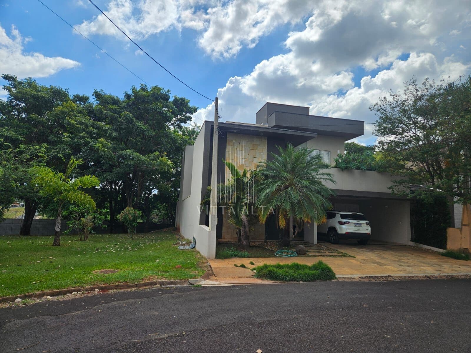 Sobrado à venda - Village Damha II
