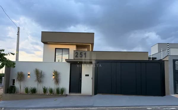 Bela casa a venda em Bady Bassitt