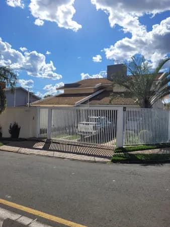 🏡 Casa Imponente no Mançour Daud – São José do Rio Preto