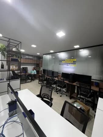 Sala Comercial Torre Zurick