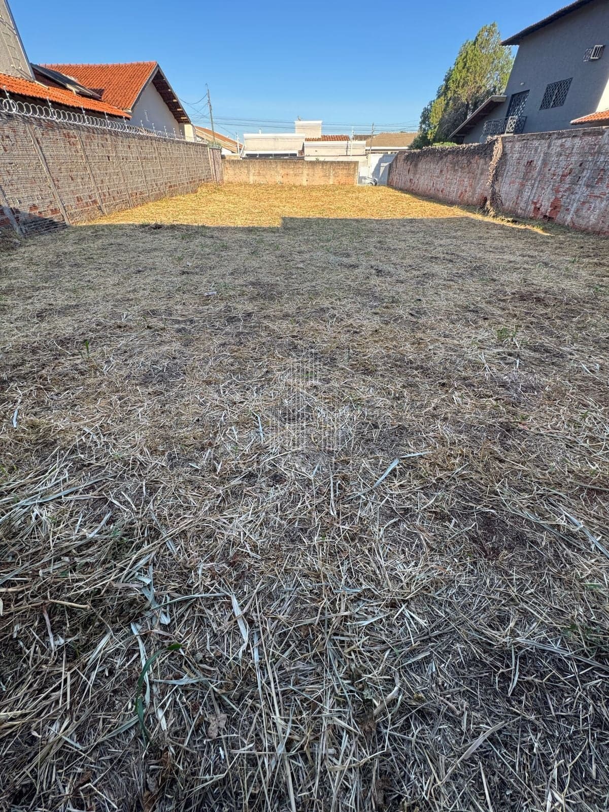 Terreno no Mançour Daud
