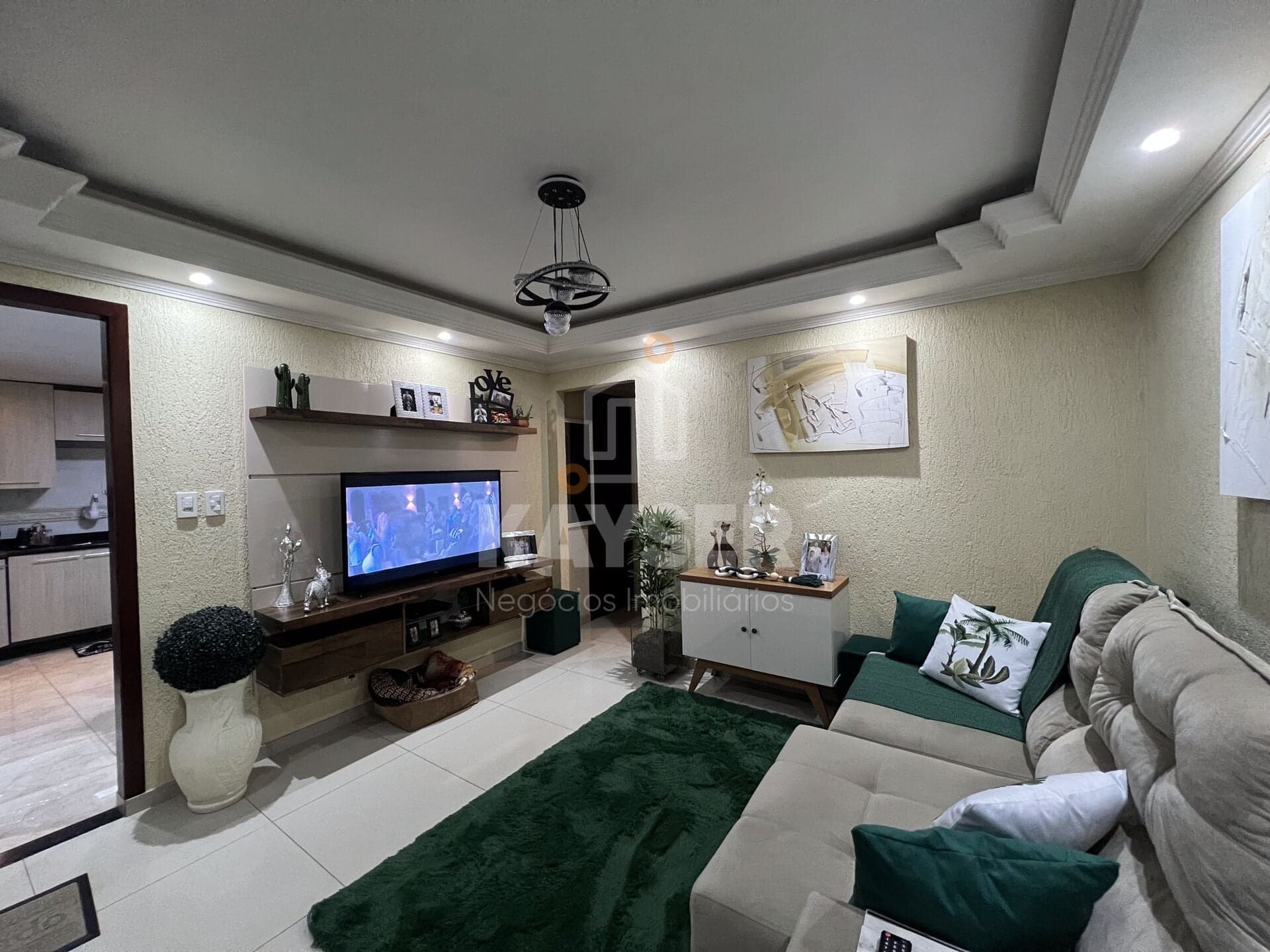 Casa 3 dormitórios com piscina em Cachoeirinha