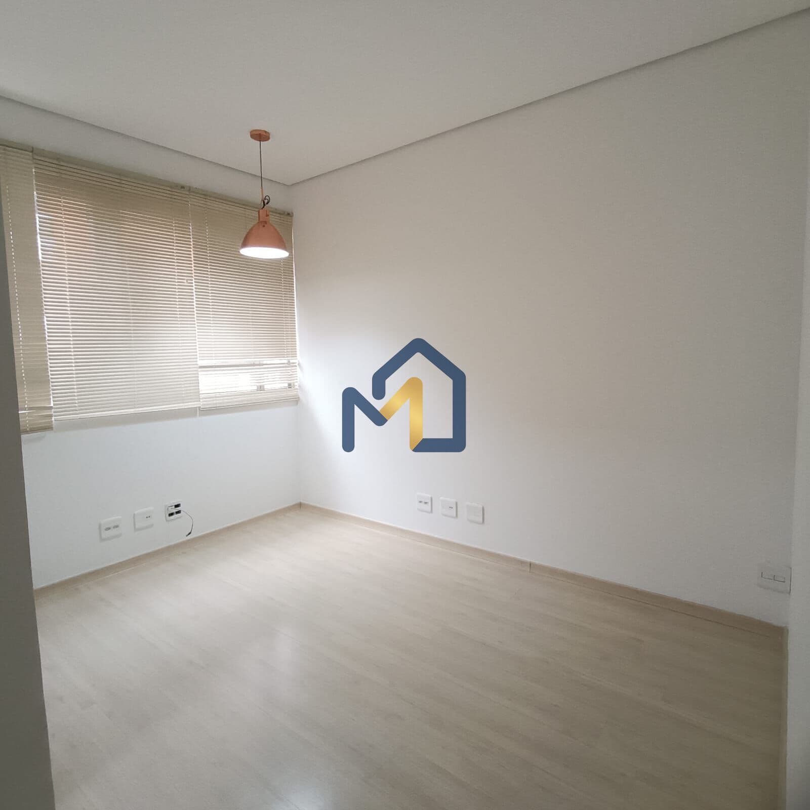 SALA COMERCIAL À VENDA NO INFINITY TRINITY TOWER JARDIM AQUARIUS 34M² COM 1 VAGA
