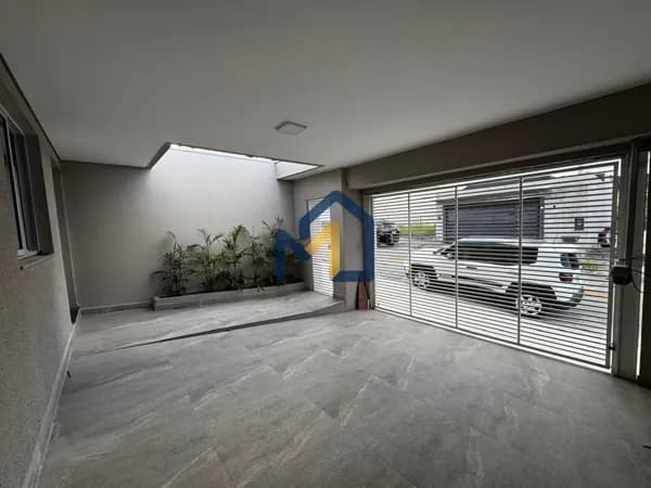CASA TÉRREA À VENDA NO RESIDENCIAL PORTAL DOS PÁSSAROS 175M² 3 DORMITÓRIOS COM PISCINA
