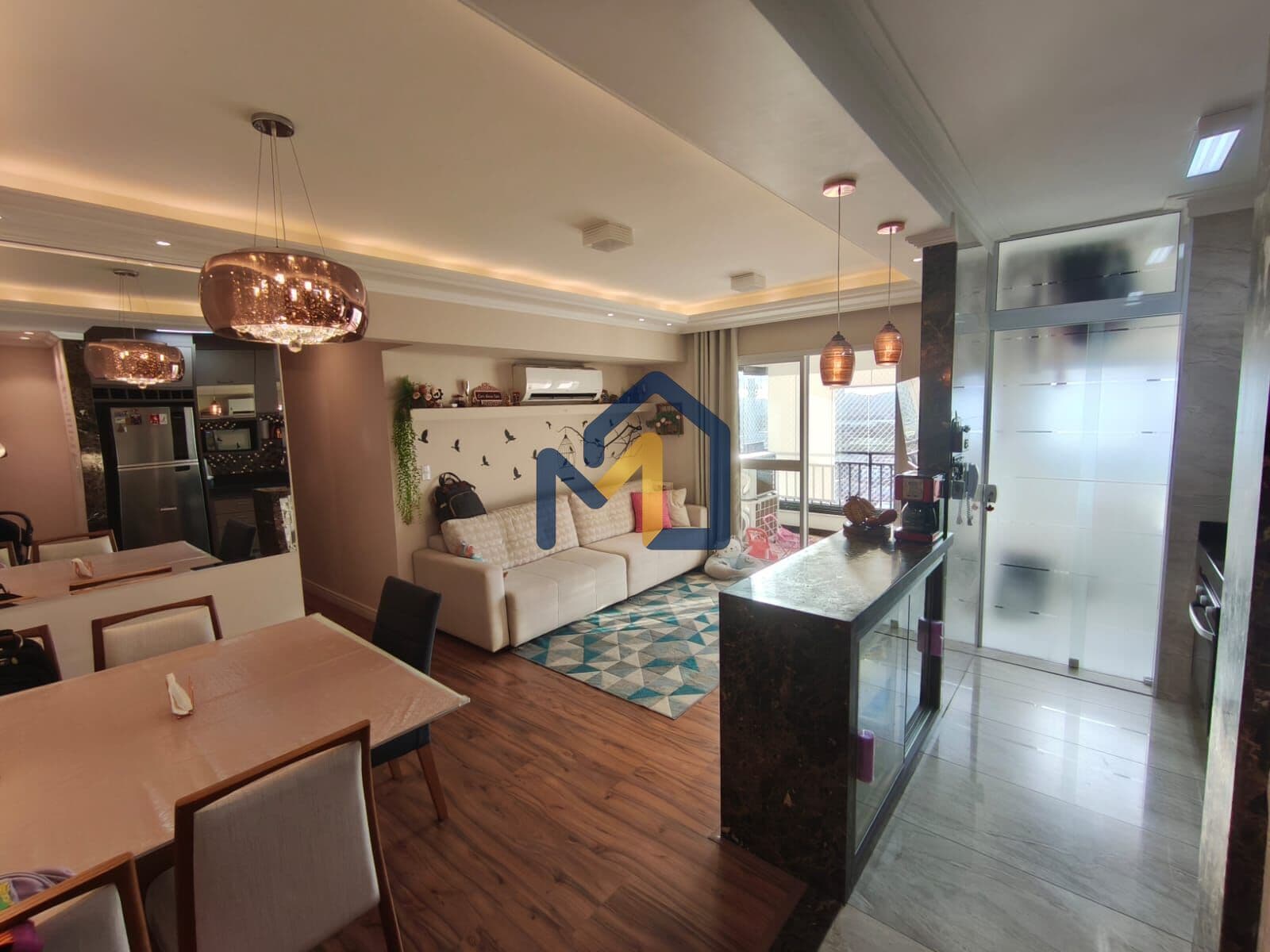 APARTAMENTO À VENDA NO CONDOMÍNIO DAS PALMEIRAS COM 81M², 2 DORMITÓRIOS E 2 VAGAS