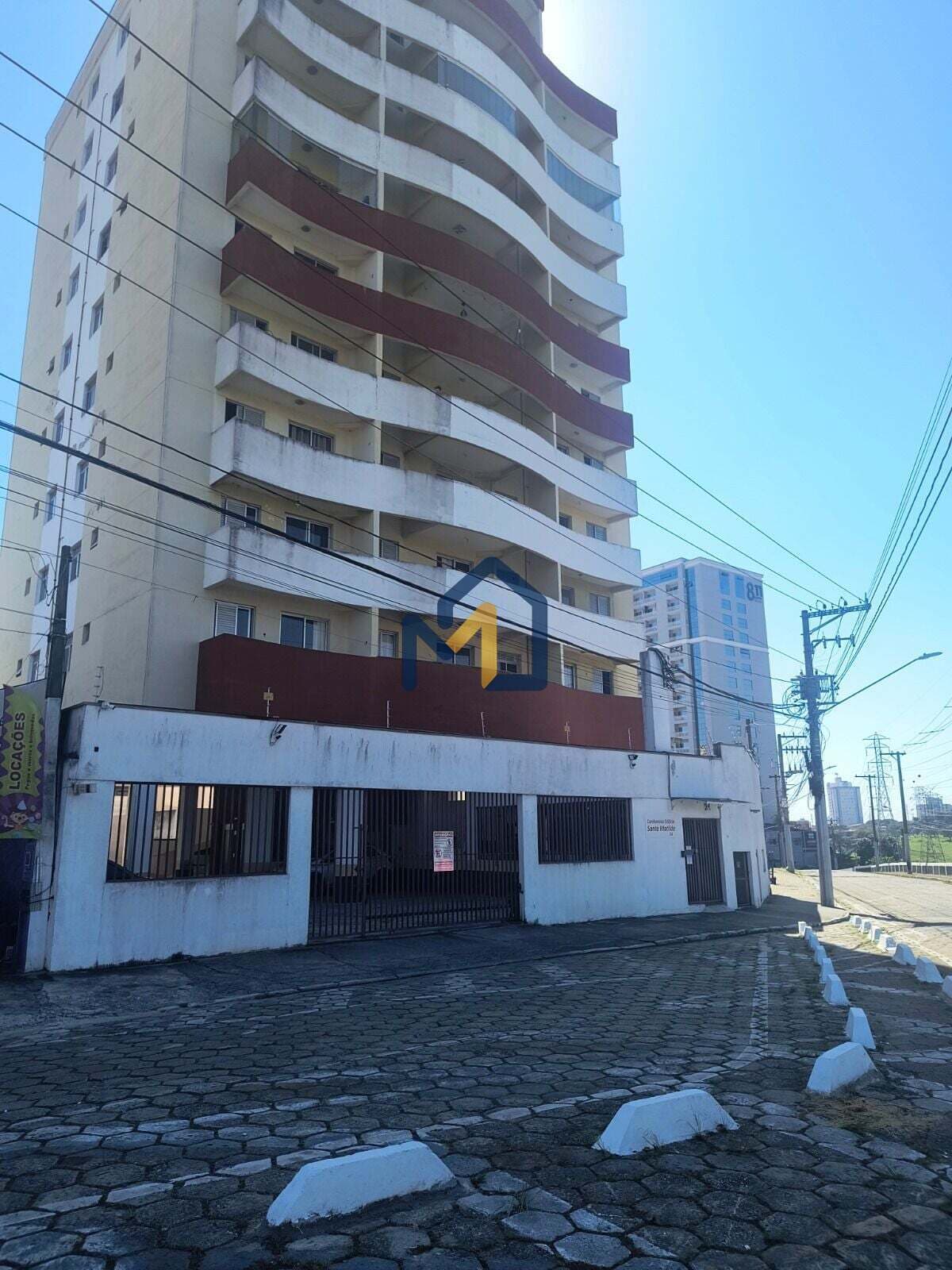 APARTAMENTO MOBILIADO PARA LOCAÇÃO NO EDIFÍCIO SANTA MATHILDE 54M²