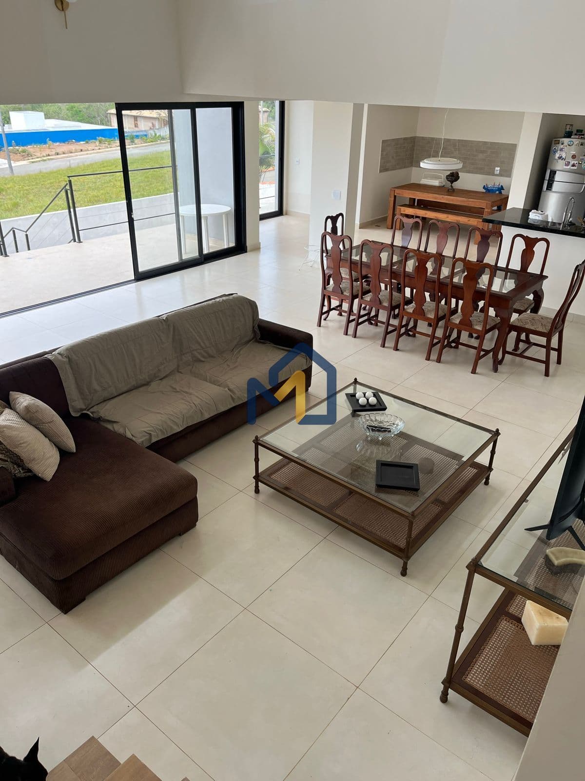 CASA DE ALTO PADRÃO À VENDA NO COLINAS DO PARAHYBA 300M² 4 SUÍTES PISCINA E TERRENO DE 1.100M²